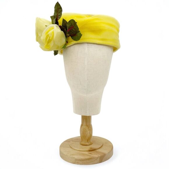Vintage 1950s Lemon Yellow Pillbox Hat with Roses & Tulle Netting Union Made USA main image 9